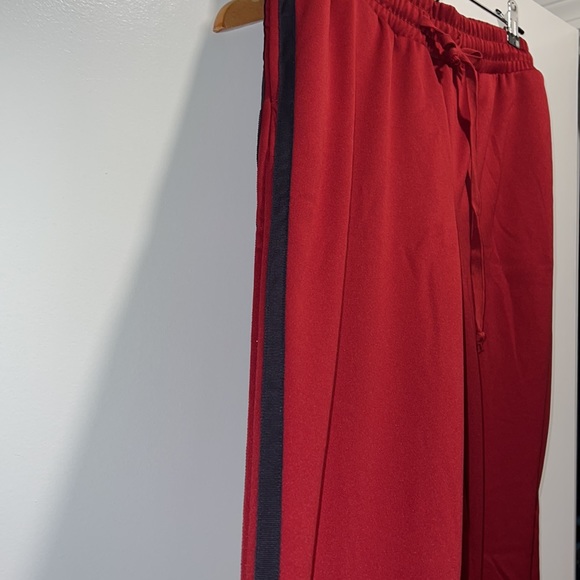 American Eagle Red Track Pant - Picture 2 of 6